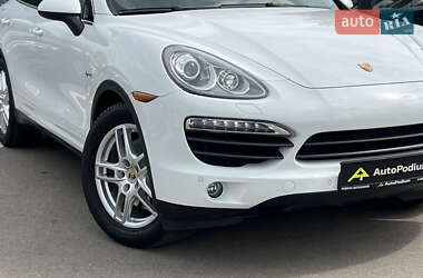 Внедорожник / Кроссовер Porsche Cayenne 2014 в 