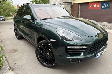 Внедорожник / Кроссовер Porsche Cayenne 2013 в Киеве