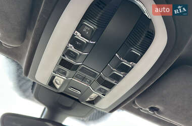 Внедорожник / Кроссовер Porsche Cayenne 2011 в 