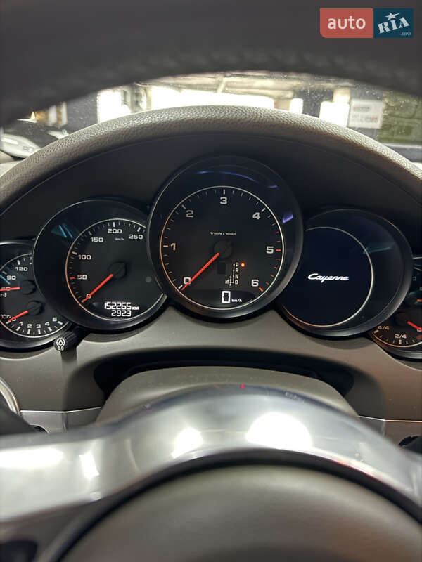 Позашляховик / Кросовер Porsche Cayenne 2015 в Одесі