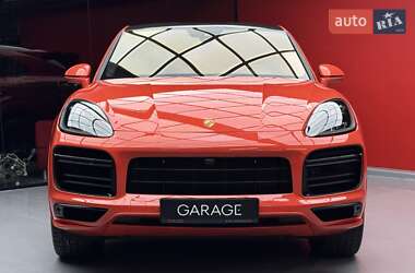 Внедорожник / Кроссовер Porsche Cayenne 2019 в 
