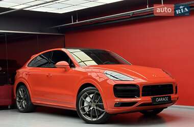 Внедорожник / Кроссовер Porsche Cayenne 2019 в 