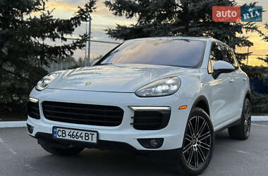 Внедорожник / Кроссовер Porsche Cayenne 2015 в 