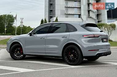 Позашляховик / Кросовер Porsche Cayenne 2018 в 