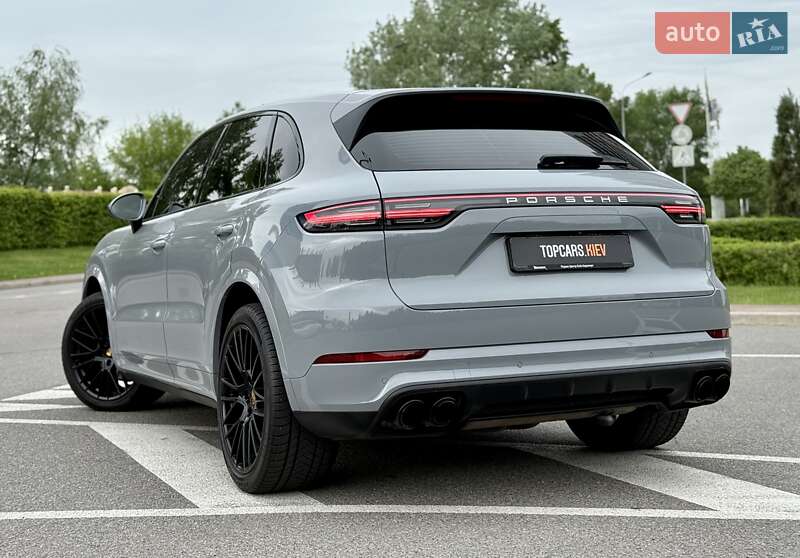 Внедорожник / Кроссовер Porsche Cayenne 2018 в Киеве