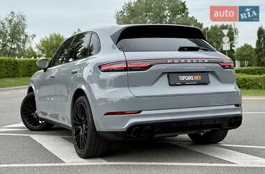 Позашляховик / Кросовер Porsche Cayenne 2018 в 