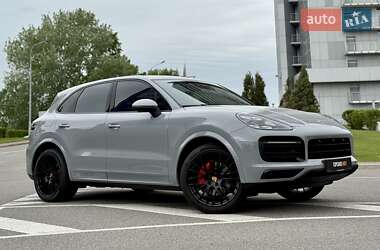 Позашляховик / Кросовер Porsche Cayenne 2018 в 