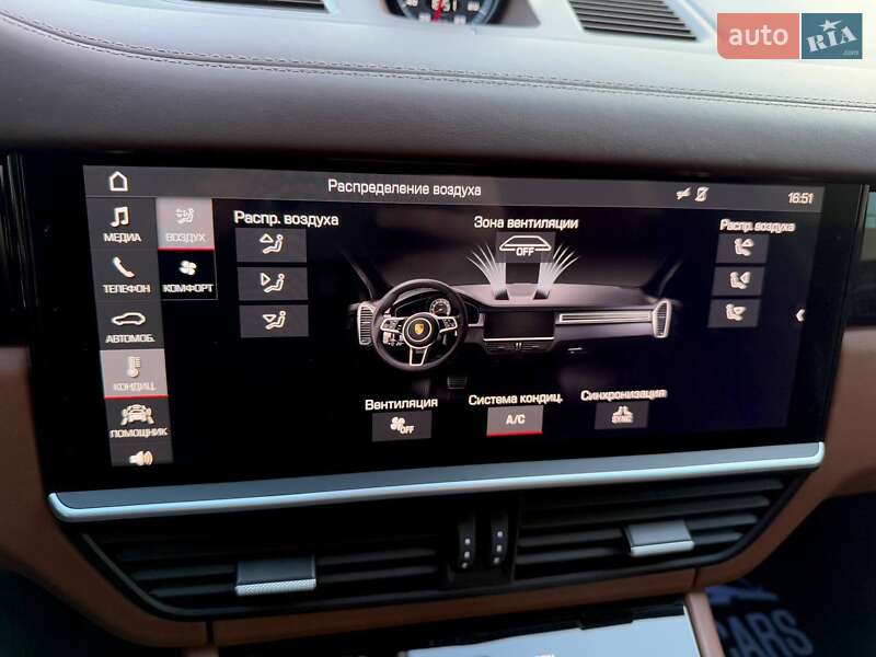 Внедорожник / Кроссовер Porsche Cayenne 2018 в Киеве