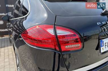 Внедорожник / Кроссовер Porsche Cayenne 2013 в 