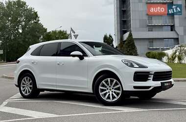 Внедорожник / Кроссовер Porsche Cayenne 2020 в 