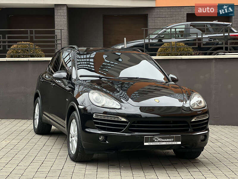 Внедорожник / Кроссовер Porsche Cayenne 2011 в 