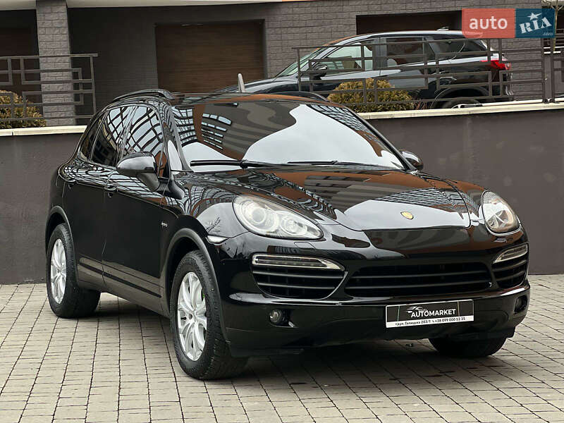Позашляховик / Кросовер Porsche Cayenne 2011 в Івано-Франківську