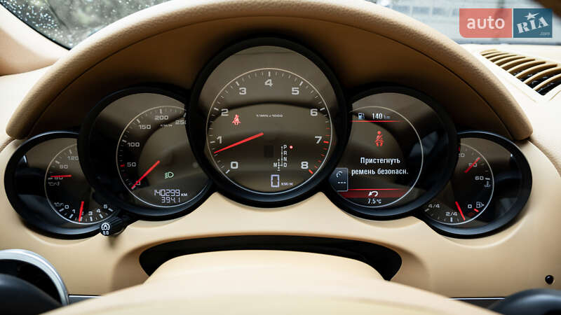 Позашляховик / Кросовер Porsche Cayenne 2013 в Львові