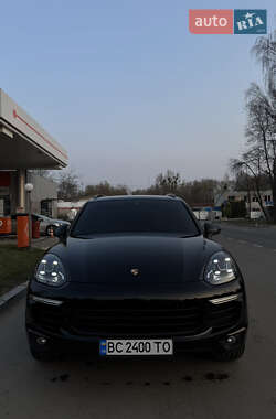 Позашляховик / Кросовер Porsche Cayenne 2017 в Львові
