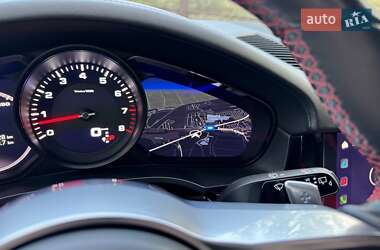 Позашляховик / Кросовер Porsche Cayenne 2022 в 