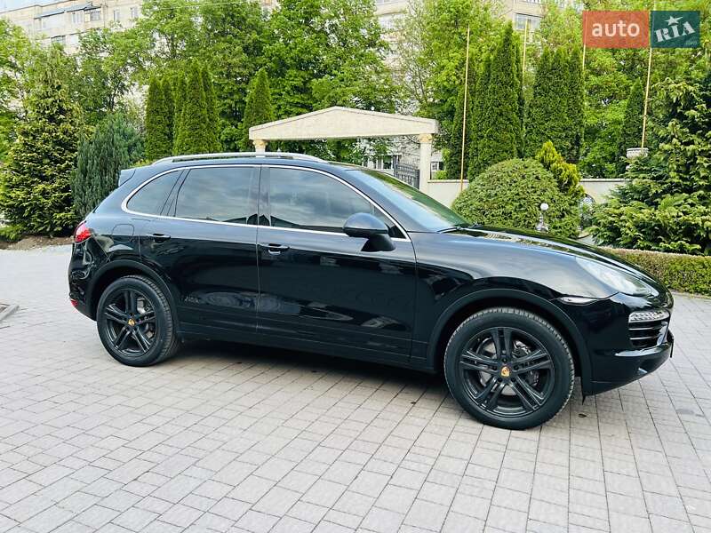 Позашляховик / Кросовер Porsche Cayenne 2010 в Хмельницькому