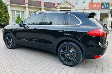 Внедорожник / Кроссовер Porsche Cayenne 2010 в 