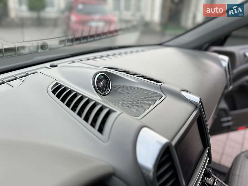 Позашляховик / Кросовер Porsche Cayenne 2010 в Хмельницькому