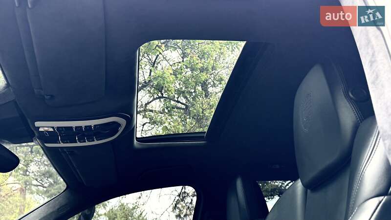 Внедорожник / Кроссовер Porsche Cayenne 2010 в Киеве