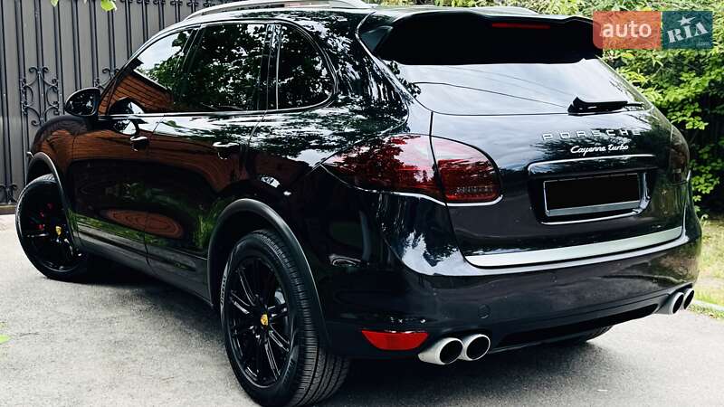 Внедорожник / Кроссовер Porsche Cayenne 2010 в Киеве