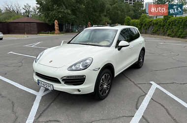 Позашляховик / Кросовер Porsche Cayenne 2010 в 