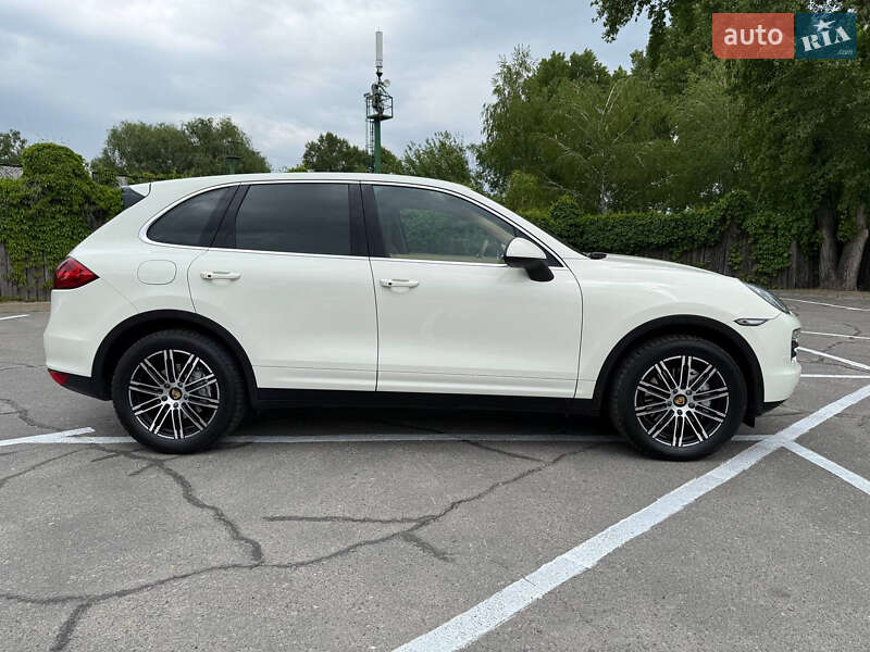 Внедорожник / Кроссовер Porsche Cayenne 2010 в Днепре