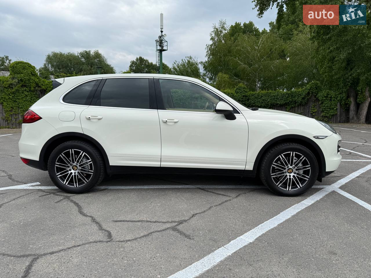 2011 Porsche Cayenne - мініатюра 27