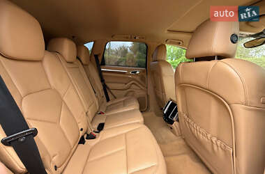 Позашляховик / Кросовер Porsche Cayenne 2010 в 