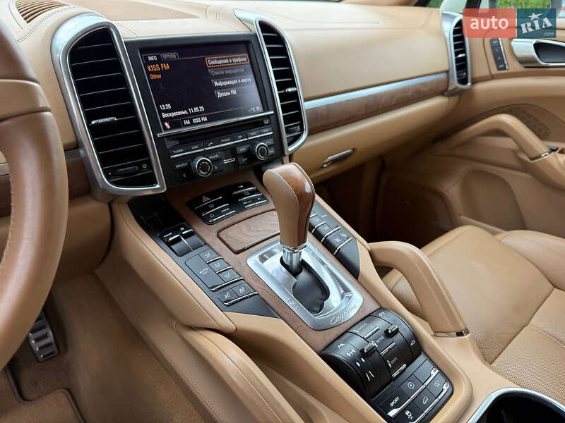 Внедорожник / Кроссовер Porsche Cayenne 2010 в Днепре
