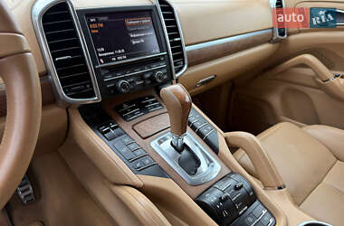 Позашляховик / Кросовер Porsche Cayenne 2010 в 