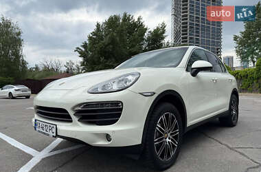 Позашляховик / Кросовер Porsche Cayenne 2010 в 