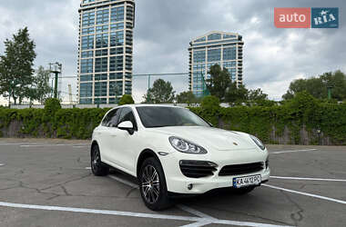 Позашляховик / Кросовер Porsche Cayenne 2010 в 
