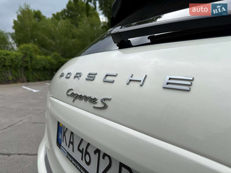Внедорожник / Кроссовер Porsche Cayenne 2010 в Днепре