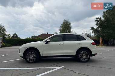 Позашляховик / Кросовер Porsche Cayenne 2010 в 