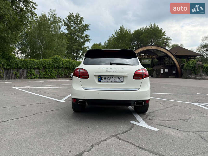 Внедорожник / Кроссовер Porsche Cayenne 2010 в Днепре