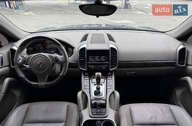 Внедорожник / Кроссовер Porsche Cayenne 2013 в 