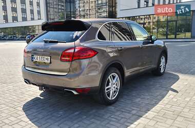Позашляховик / Кросовер Porsche Cayenne 2014 в 