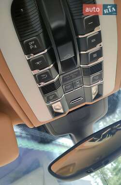 Позашляховик / Кросовер Porsche Cayenne 2014 в 