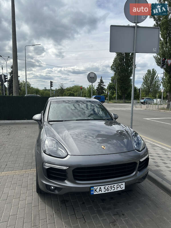 Porsche Cayenne 2015