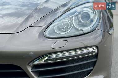 Внедорожник / Кроссовер Porsche Cayenne 2011 в 