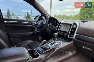 Внедорожник / Кроссовер Porsche Cayenne 2011 в 