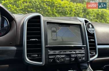 Внедорожник / Кроссовер Porsche Cayenne 2011 в 