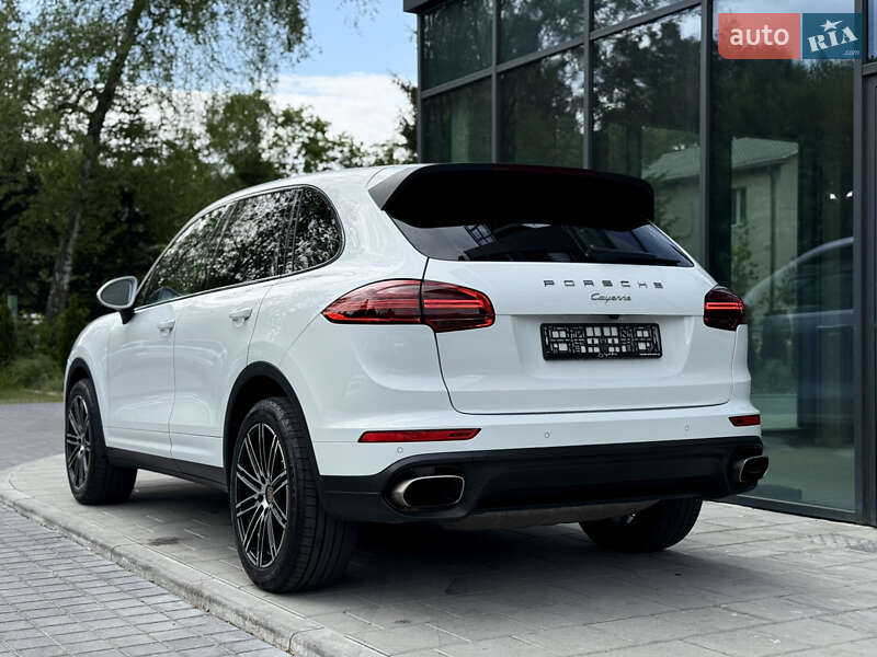 Позашляховик / Кросовер Porsche Cayenne 2015 в Львові фото 22 Позашляховик / Кросовер Porsche Cayenne 2015 в Львові