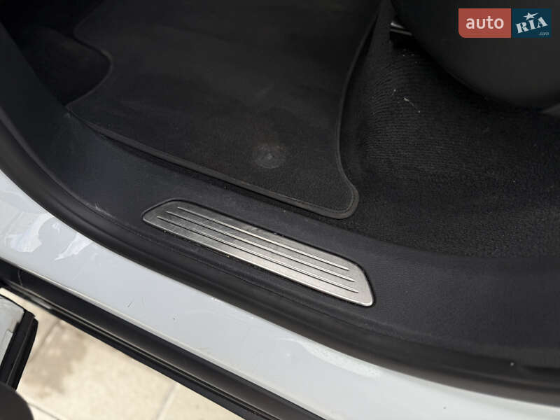 Позашляховик / Кросовер Porsche Cayenne 2015 в Львові фото 44 Позашляховик / Кросовер Porsche Cayenne 2015 в Львові