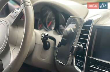 Внедорожник / Кроссовер Porsche Cayenne 2010 в 