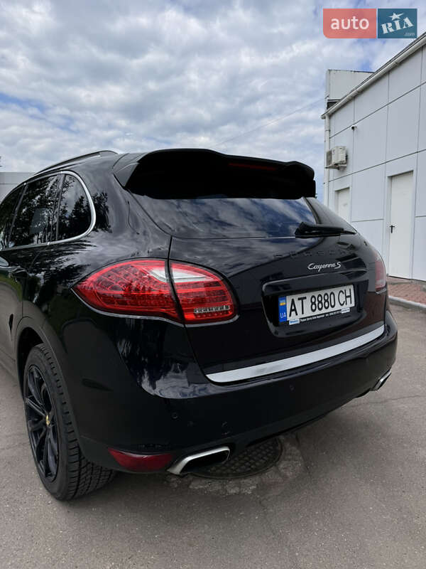 Позашляховик / Кросовер Porsche Cayenne 2010 в Коломиї