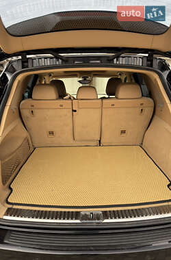 Внедорожник / Кроссовер Porsche Cayenne 2010 в 