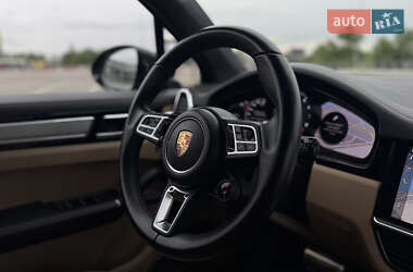 Внедорожник / Кроссовер Porsche Cayenne 2018 в 