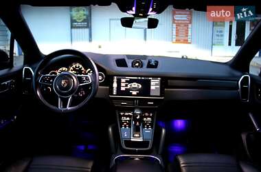 Позашляховик / Кросовер Porsche Cayenne 2020 в 