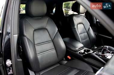 Позашляховик / Кросовер Porsche Cayenne 2020 в 